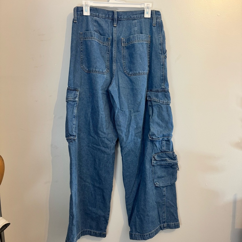 Universal Thread Classic Blue Jeans - Picture 6 of 6
